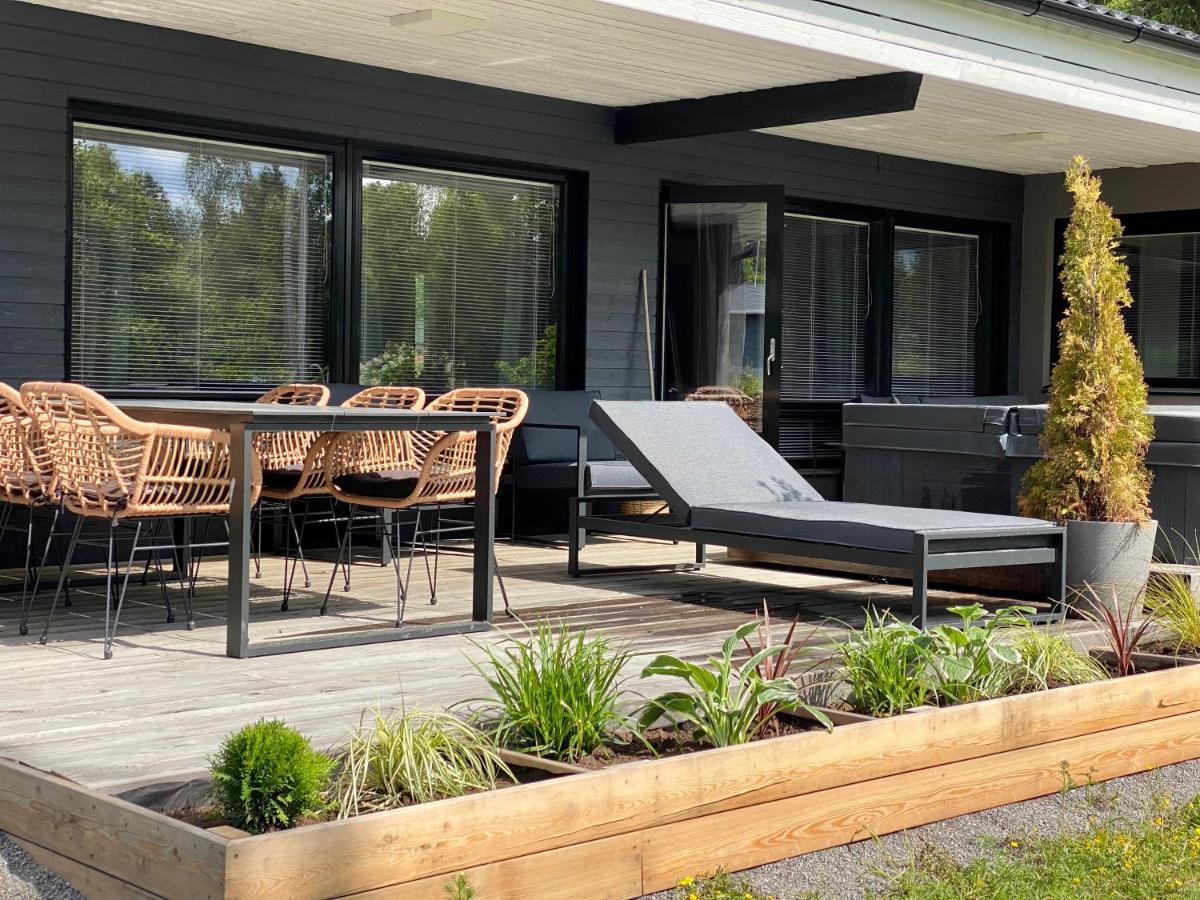 Idyllic Villa Unikko With Jacuzzi And Sauna 포리 외부 사진